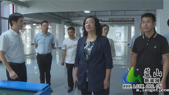 我县三个重大项目集中开工签约 总投资10.8亿元.jpg 我县三个重大项目集中开工签约 总投资10.8亿元.jpg