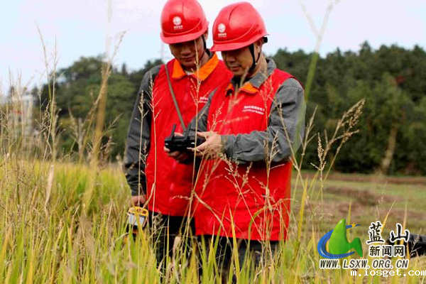 国网华体会登陆网站供电公司:护航秋收保供电 赋能乡村振兴.jpg 国网华体会登陆网站供电公司:护航秋收保供电 赋能乡村振兴.jpg