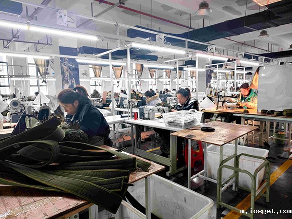 蓝山:超八成规模以上工业企业复工复产.jpg 蓝山:超八成规模以上工业企业复工复产.jpg