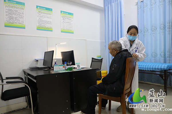 蓝山:让群众在“家门口”享受优质医疗服务.jpg 蓝山:让群众在“家门口”享受优质医疗服务.jpg